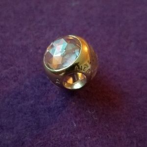 Pandora rosa gold and pink charm